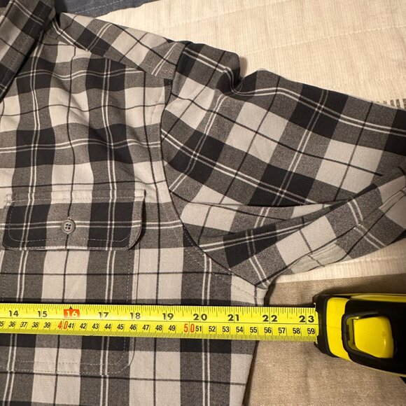 Casual Button Down Mens Large Gray & White Plaid Rugged Flannel Shirt - Picture 3 of 5